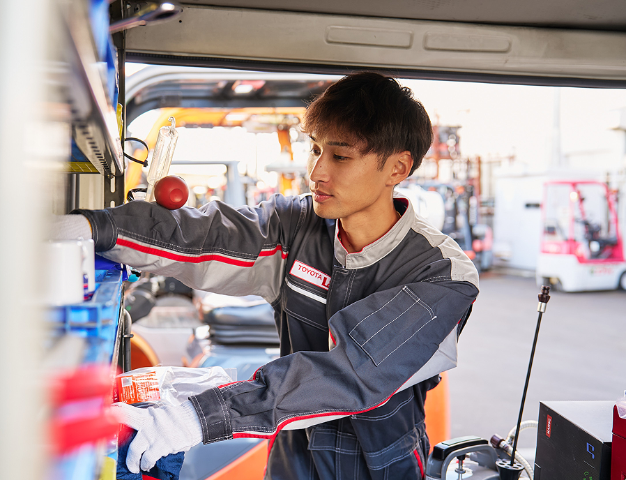 作業中のスタッフの写真